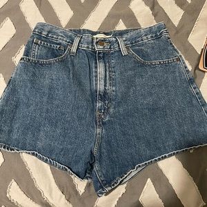 Levis mom high rise shorts